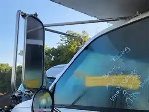Used 1999 GMC C6500 Side View Mirror (Stock #P-110447)) Part Image