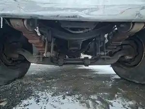 Used 1999 GMC C7500 Front Axle, Complete (Stock #P-114751)) Part Image