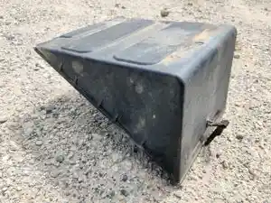 Used 2000 Ford F-650 Battery Box Cover (Stock #P-510312)) Part Image