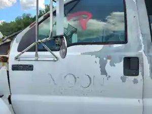 Used 2000 Ford F-650 Door (Stock #P-510345)) Part Image