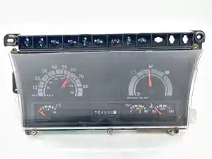 Used 2000 GMC C6500 Instrument Cluster (Stock #P-110815)) Part Image