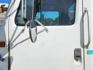Used 2000 International 4900 Door (Stock #P-507097)) Part Image