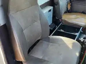 Used 2000 International 4900 Seat (Stock #P-507107)) Part Image