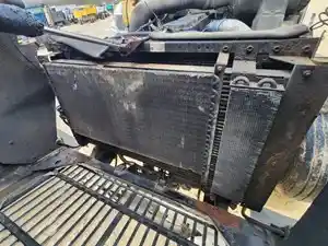 Used 2000 International 9400 Radiator (Stock #P-499796)) Part Image