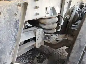 Used 2000 Meritor/Rockwell CFG6610NX27 Tag Axle (Stock #P-84001)) Part Image