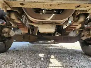Used 2000 Sterling L9500 Front Axle, Complete (Stock #P-501837)) Part Image
