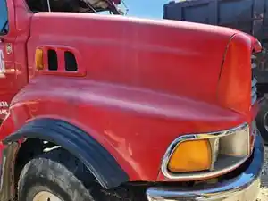Used 2000 Sterling L9500 Hood (Stock #P-501890)) Part Image