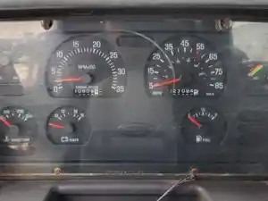 Used 2000 Sterling L9500 Instrument Cluster (Stock #P-97638)) Part Image