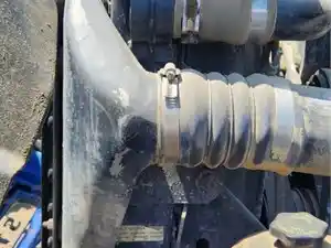 Used 2000 Sterling L9500 Radiator (Stock #P-84060)) Part Image