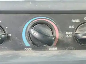Used 2000 Sterling L9522 Heater/AC Control Assy (Stock #P-69878)) Part Image