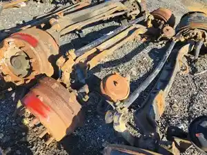 Used 2000 Western Star 4900 Front Axle, Complete (Stock #P-504228)) Part Image
