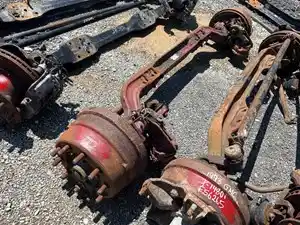 Used 2001 Mack CH612 Front Axle, Complete (Stock #P-504315)) Part Image