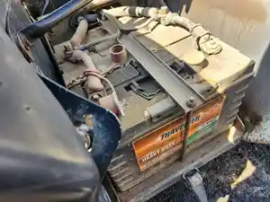 Used 2001 Mack RD688S Battery Box (Stock #P-105321)) Part Image