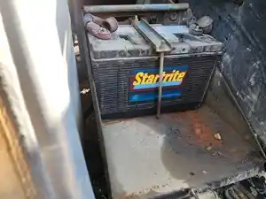 Used 2001 Mack RD688S Battery Box (Stock #P-105327)) Part Image