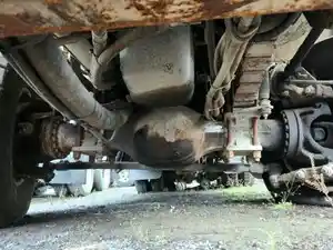 Used 2001 Volvo ACL Autocar Front Axle, Complete (Stock #P-62384)) Part Image