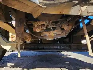 Used 2001 Western Star 4900E Front Axle, Complete (Stock #P-63084)) Part Image