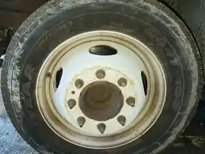 Used 2002 Ford F-550 Spindle/Knuckle (Stock #P-67924)) Part Image