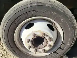 Used 2002 Ford F-550 Spindle/Knuckle (Stock #P-67863)) Part Image