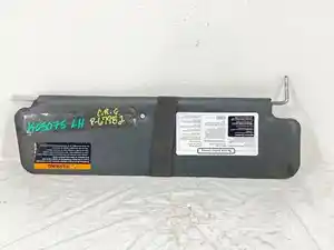 Used 2002 Ford F-550 Sun Visor (Stock #P-67982)) Part Image