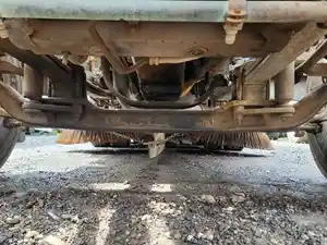 Used 2002 GMC T7500 Front Axle, Complete (Stock #P-85988)) Part Image