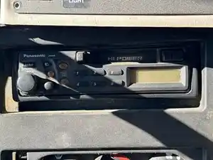 Used 2002 International 4900 Radio (Stock #P-493932)) Part Image