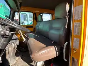 Used 2002 International 4900 Seat (Stock #P-493928)) Part Image