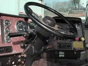 Used 2002 International 9200I Steering Column (Stock #P-97247)) Part Image