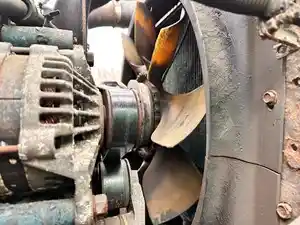 Used 2002 International DT466 Fan (Stock #P-493898)) Part Image