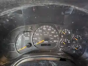 Used 2003 Chevrolet C7500 Instrument Cluster (Stock #P-495577)) Part Image