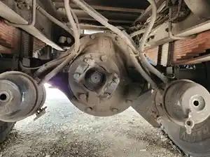 Used 2003 Dana 26105S Axle, Complete Rear (Stock #P-108688)) Part Image
