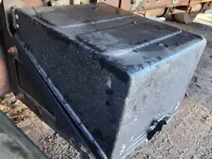 Used 2003 Ford F-650 Battery Box Cover (Stock #P-111931)) Part Image