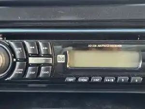Used 2003 Ford F-650 Radio (Stock #P-111975)) Part Image