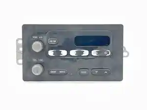 Used 2003 GMC W6500 Radio (Stock #P-87613)) Part Image