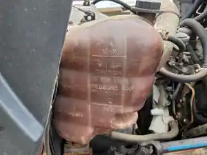 Used 2003 International 4200 Radiator Overflow Bottle (Stock #P-510030)) Part Image