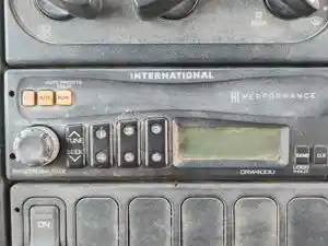 Used 2003 International 4200 Radio (Stock #P-510572)) Part Image