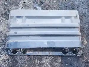 Used 2003 International 4300 Battery Box Cover (Stock #P-498408)) Part Image