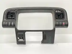Used 2003 Isuzu NPR Miscellaneous Image