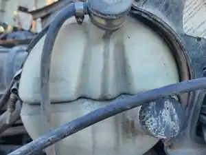 Used 2003 Mack CH613 Radiator Overflow Bottle (Stock #P-496464)) Part Image