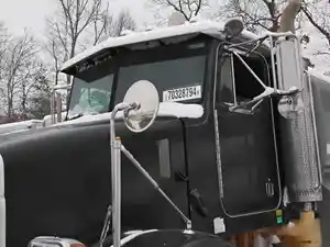 Used 2003 Peterbilt 357 Cab (Stock #P-94876)) Part Image