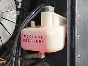 Used 2003 Peterbilt 357 Coolant Reservoir (Stock #P-94929)) Part Image