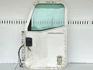 Used 2004 International 9200I Door (Stock #P-3010)) Part Image