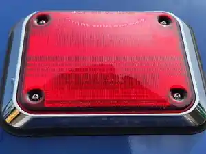 Used 2004 Spartan Advantage Light (Stock #P-103353)) Part Image