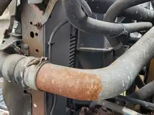 Used 2005 Chevrolet C6500 Radiator (Stock #P-89115)) Part Image