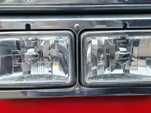 Used 2005 E-One Fire Truck Headlamp Assy (Stock #P-112632)) Part Image