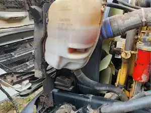 Used 2005 Ford F-650 Radiator (Stock #P-88771)) Part Image