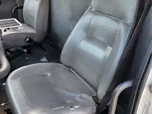 Used 2005 Freightliner M2 106 Seat (Stock #P-503201)) Part Image