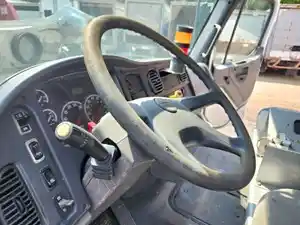 Used 2005 Freightliner M2 106 Steering Column (Stock #P-505666)) Part Image