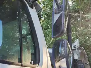 Used 2005 Freightliner M2 112 Medium Duty Side View Mirror (Stock #P-110336)) Part Image