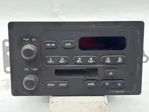 Used 2005 GMC C6500 Radio (Stock #P-81811)) Part Image