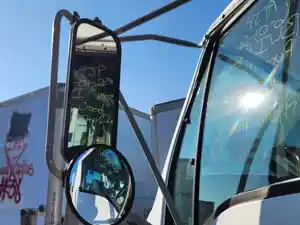Used 2005 Sterling ACTERRA Side View Mirror (Stock #P-509659)) Part Image